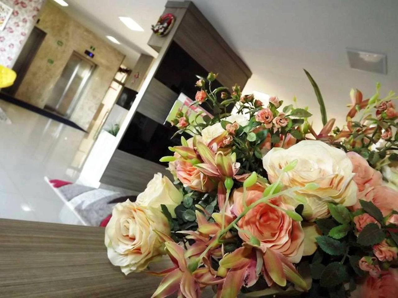Apartamento no Lagoa Quente Flat Service Caldas Novas Exterior foto